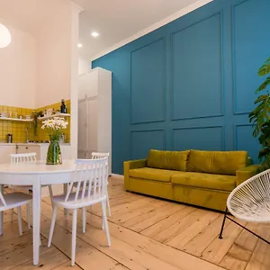 irinas-cozy-apartment-20.alltbilisihotels.com/